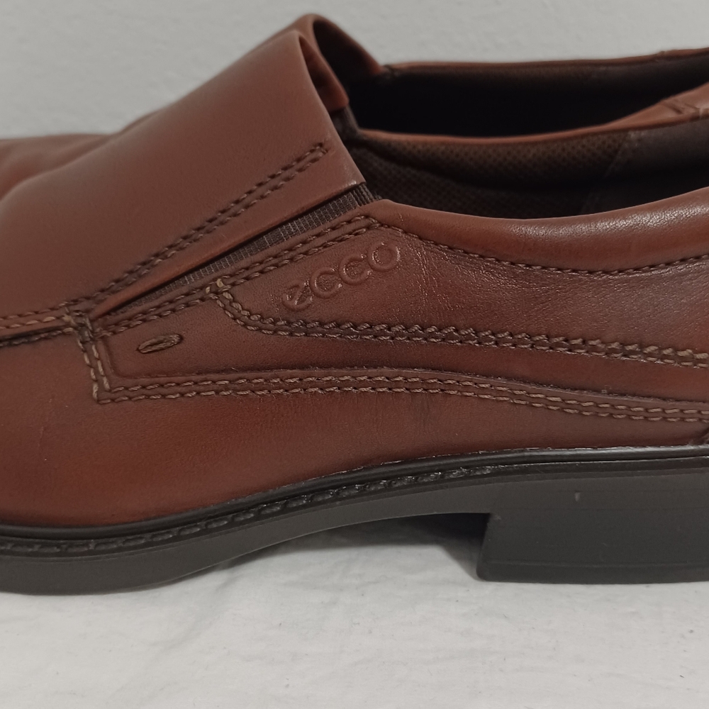 Ecco Men's loafers slip-on brown leather shoes size 10. (44) - Picture 4 of 11